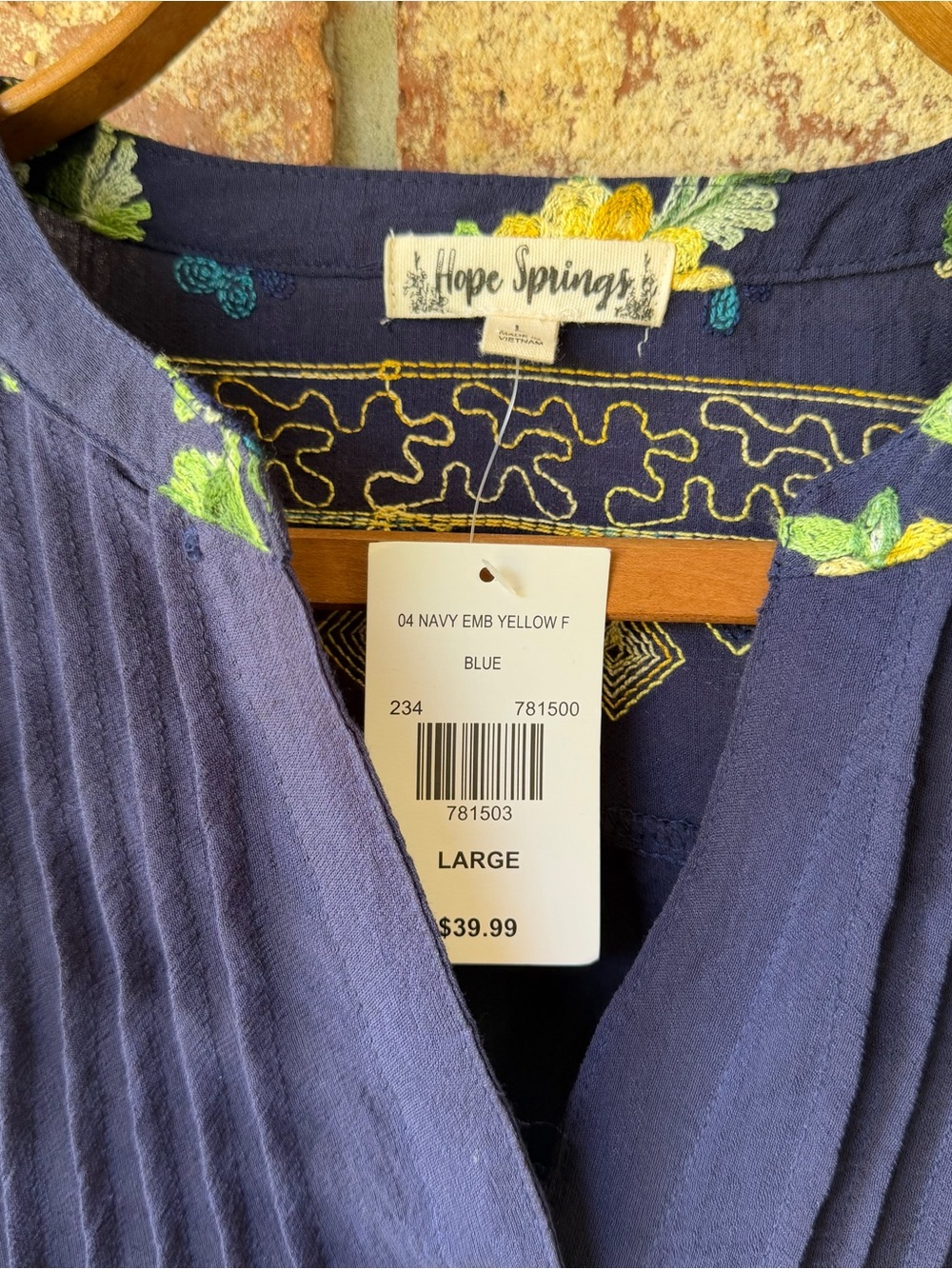 Hope Springs NWT Top Size Large Blue & Yellow Embroidered Beauty! Excellent! - Picture 6 of 7